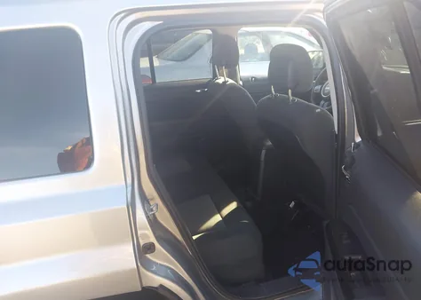 2015 Jeep Patriot Altitude Edition z USA, uszkodzony, nr VIN 1C4NJPBA1FD429683